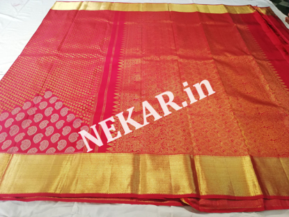 Picture of Red Silver Zari Bridal Handloom Silk Saree